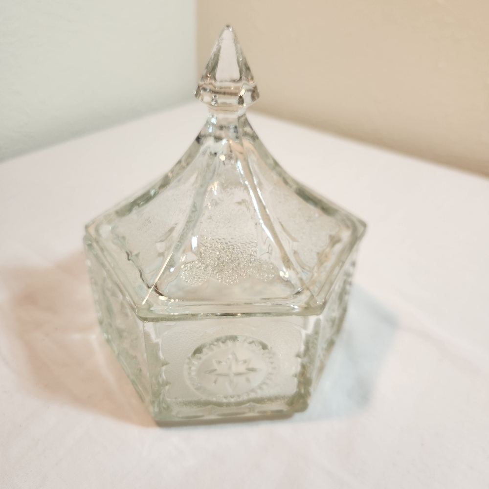 Vintage Indiana Glass Tiara Colonial Clear Glass Hexagonal Box with Lid - Picture 2 of 5